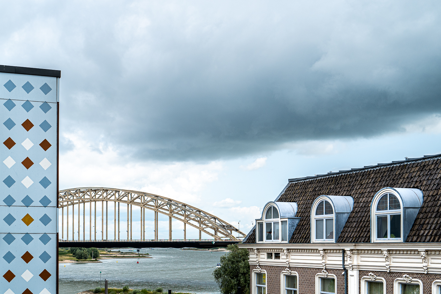 Brücken verbinden